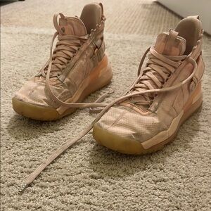 Air Jordan Salmon Air Max 720s